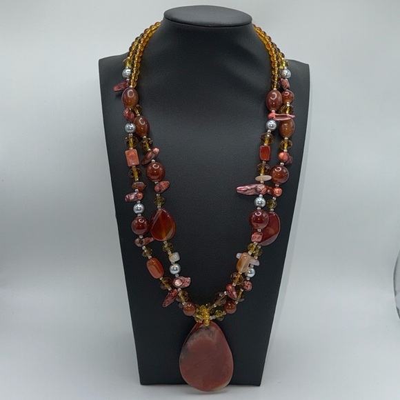 Jewelry - Chunky amber colored multi strand beaded statement necklace boho western